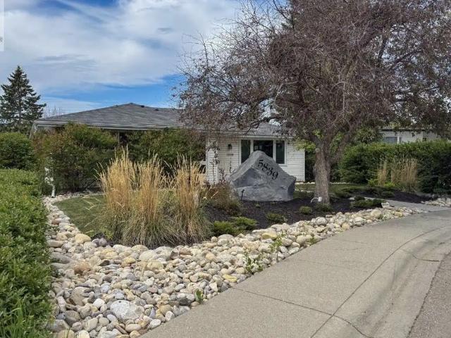 Apartment for rent in Dalhousie, Calgary