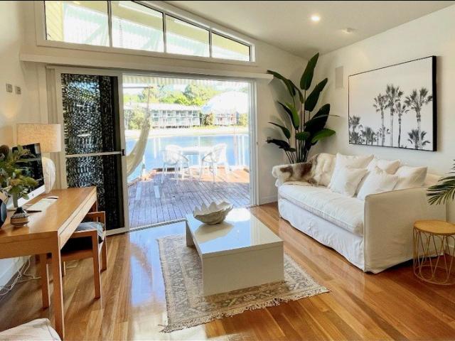 House for sale in South Stradbroke, Gold Coast City