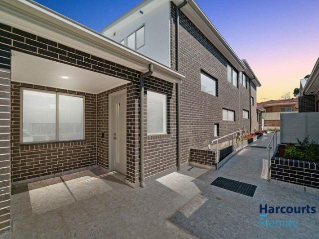 Townhouse for rent in Sydney, New South Wales