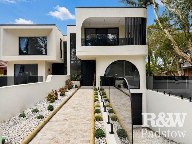 Duplex for rent in Sydney, New South Wales