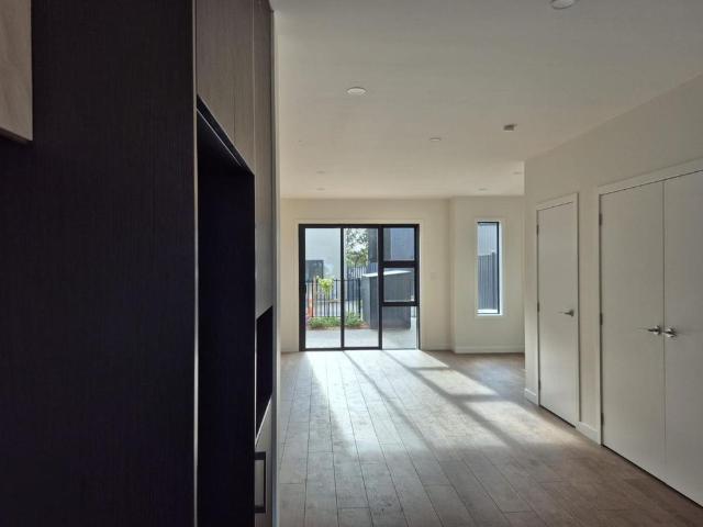 Townhouse for rent in Hillsborough, Taranaki