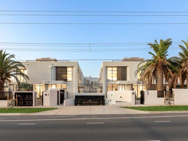 Townhouse for sale in Camerons Creek, Victoria