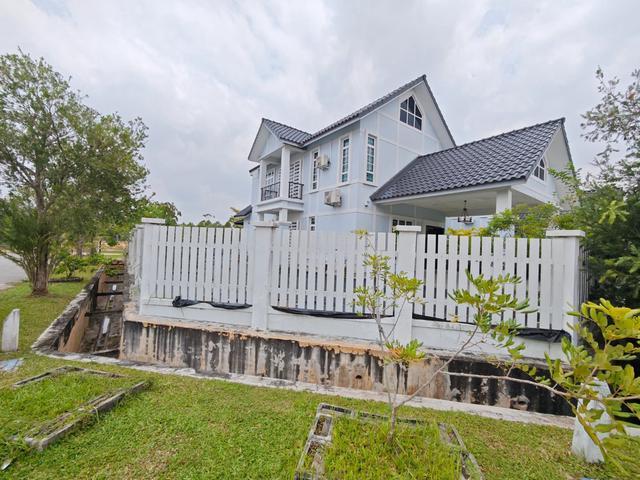 Bungalow for rent in Malaka