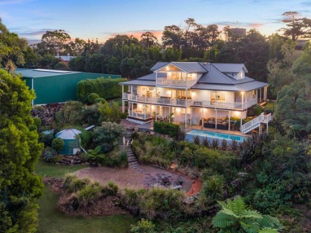 Cottage for sale in Sydney, New South Wales