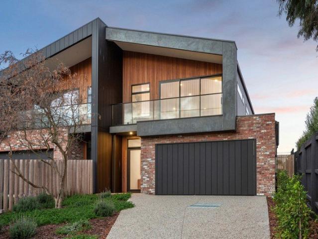 Townhouse for sale in Camerons Creek, Victoria