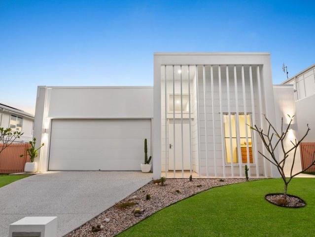 House for sale in Mount Coolum
