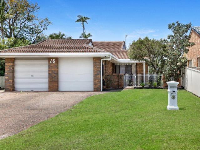 Duplex for sale in Paradise Point, Gold Coast City