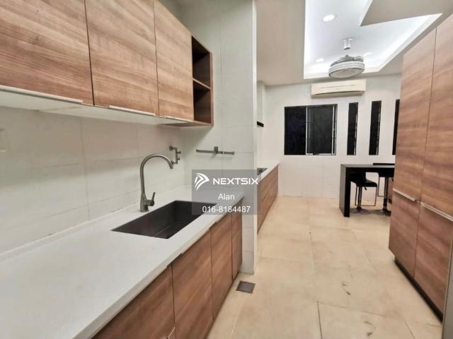Residential House for sale in Country Heights Damansara, Kuala Lumpur