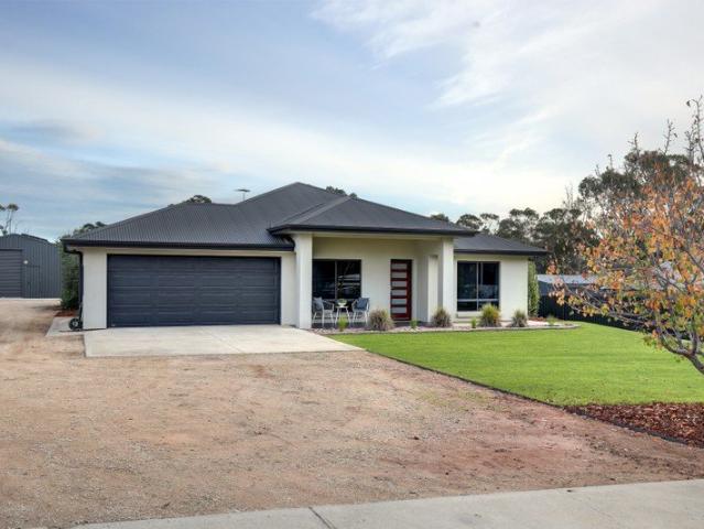 House for sale in Riverglades, South Australia