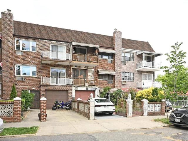 Detached House for sale in Queens, Arverne