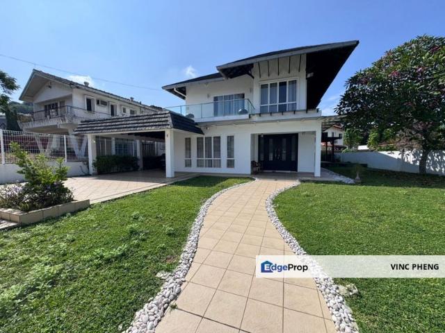 House for sale in Malaka
