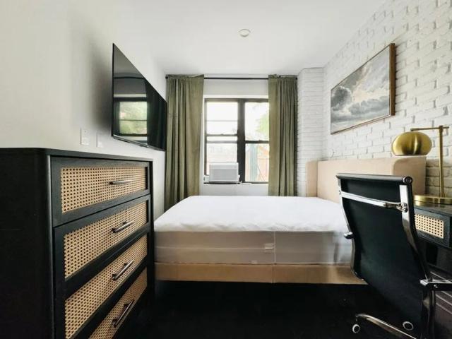 Room for rent in Clinton Hill, New York
