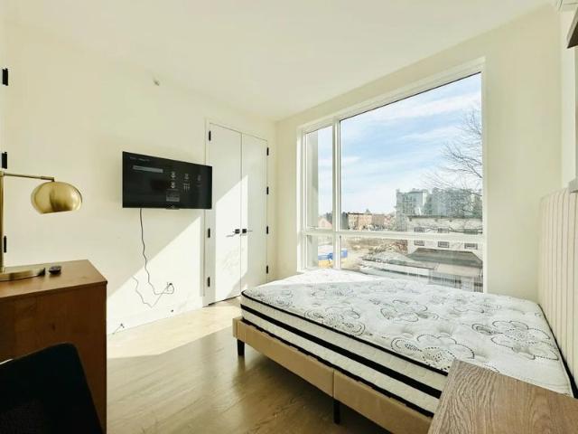 Room for rent in Arverne, New York