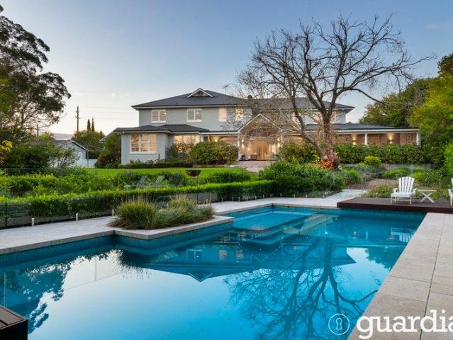 Cottage for sale in Sydney, New South Wales