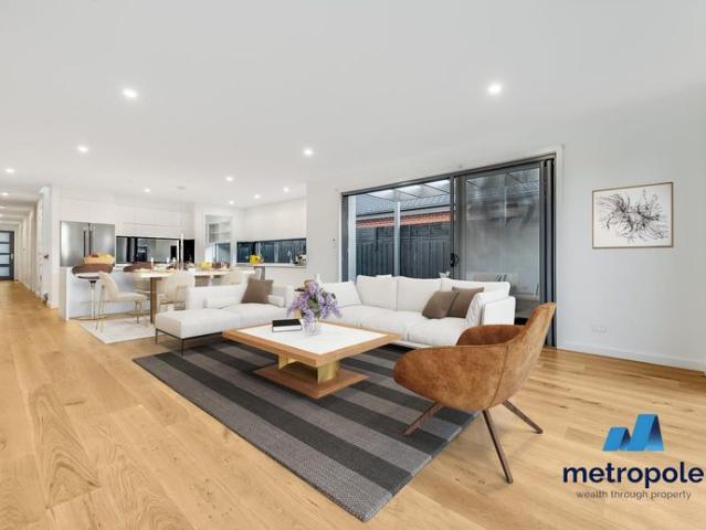 Townhouse for rent in Bentleigh East, Melbourne