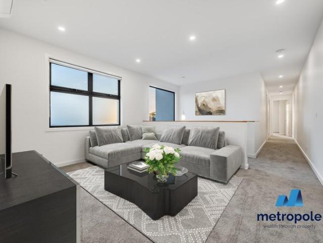 Townhouse for rent in Bentleigh East, Melbourne