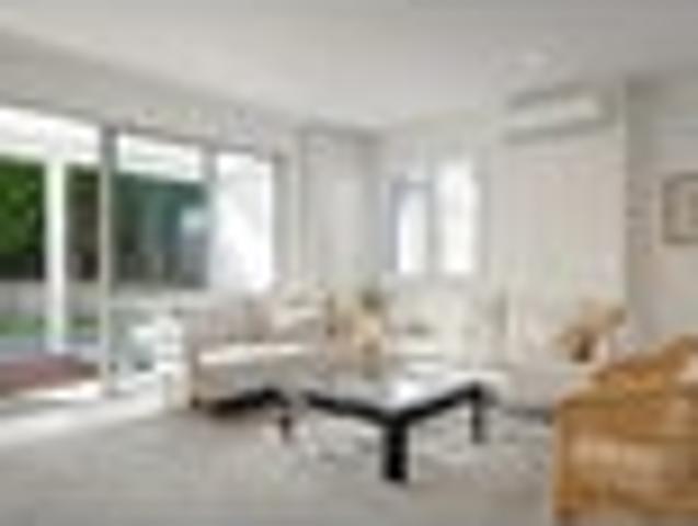 House for sale in Paremoremo, Oroua County