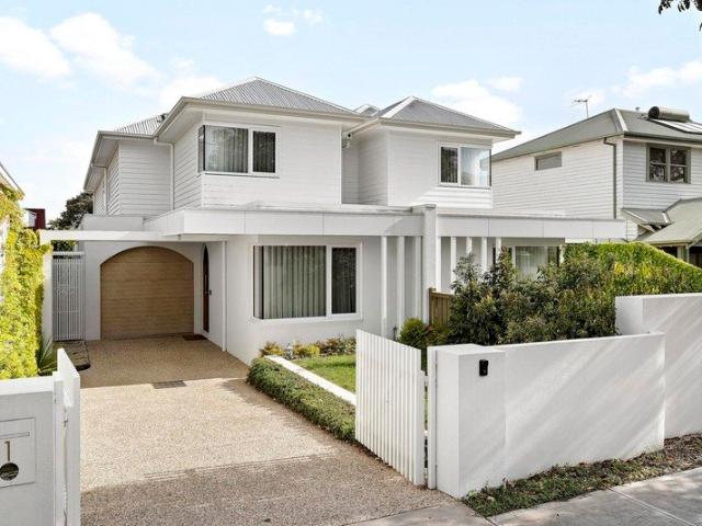 House for sale in Strathmore, Melbourne