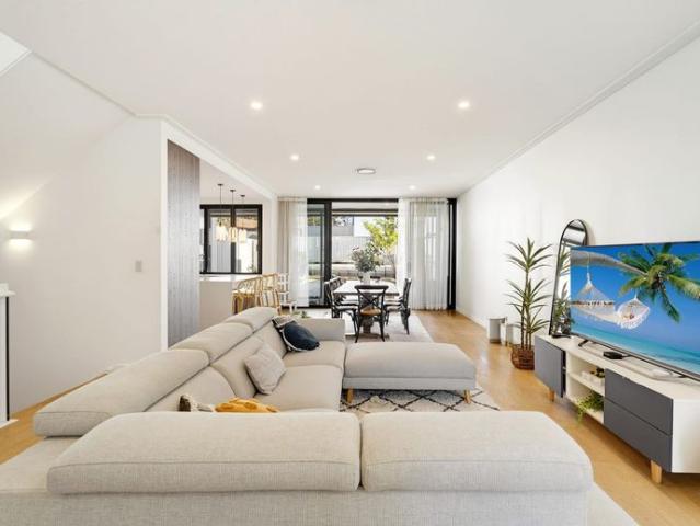 Townhouse for rent in Norwest, Sydney