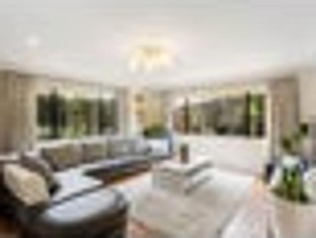 House for sale in Paremoremo