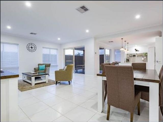 House for rent in Carramar, Western Australia