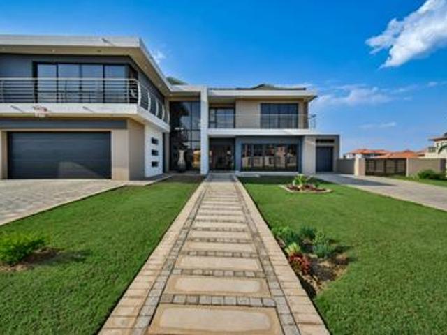 House for sale in Waterkloof, Gauteng