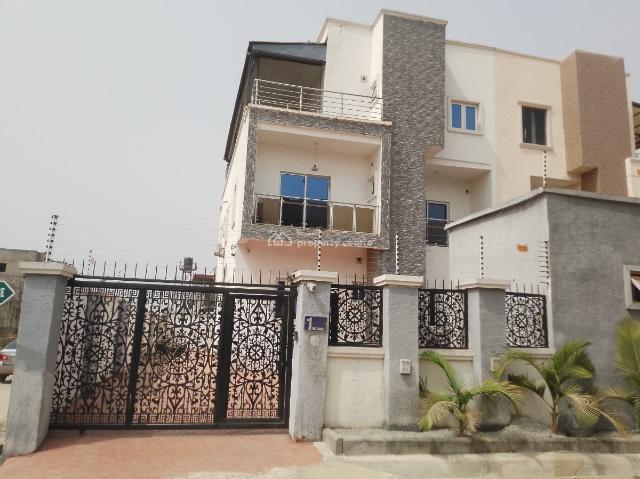 Detached house for sale in Abuja, Sokoto