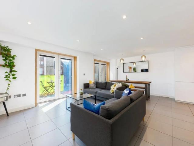 Apartment for rent in Clapton, Upper Clapton