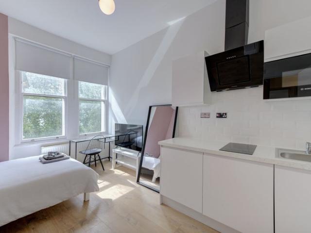 Apartment for rent in Kensal Town, Bayswater
