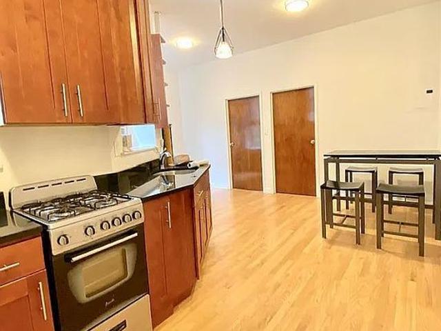 Apartment for rent in Arverne, New York