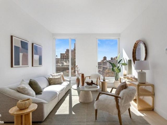 Apartment for sale in Chelsea