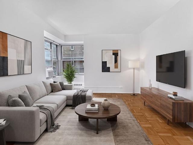 Apartment for sale in Arverne, New York