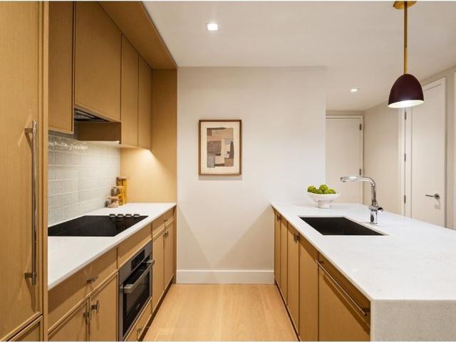 Apartment for sale in Queens, Arverne