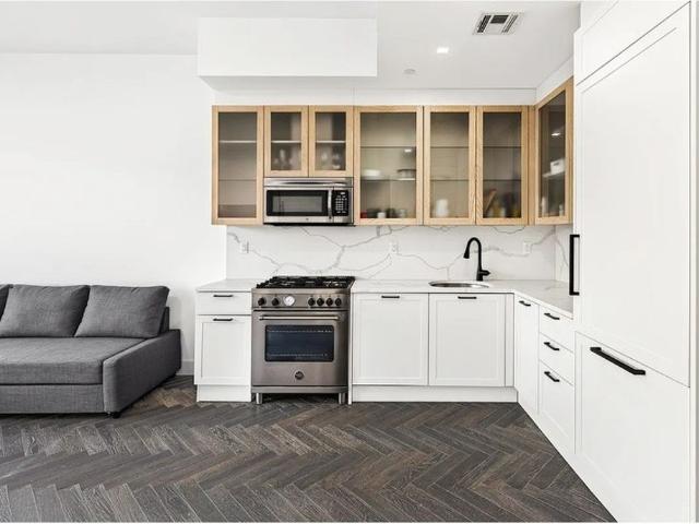 Apartment for sale in Queens, Arverne