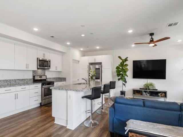 Apartment for sale in San Diego