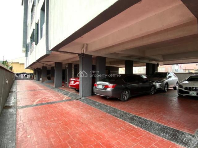 Flat for sale in Eti Osa, Lagos