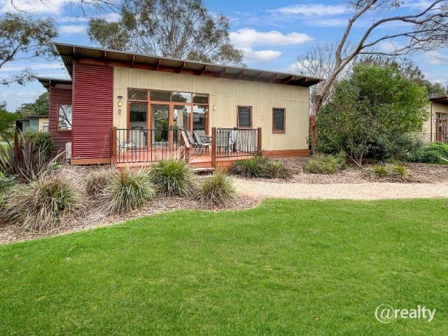 Villa for sale in Cowes, Victoria
