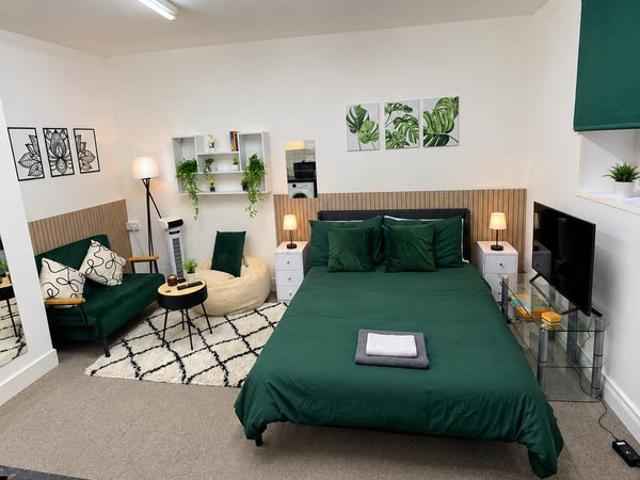 Studio for rent in Angel, Greater London