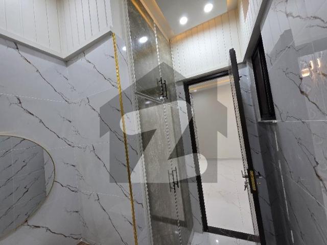 House for sale in Faisalabad, Islamabad Capital Territory