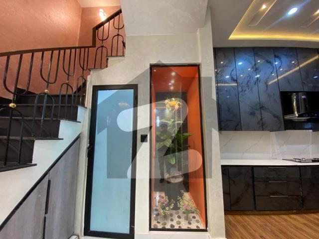 House for sale in تحصیل گوجرانوالہ شہر, گوجرانوالہ ڈویژن