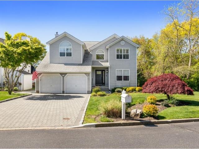 House for sale in Bohemia, New York