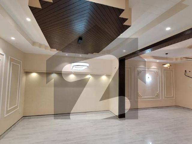 House for sale in Faisalabad, Islamabad Capital Territory