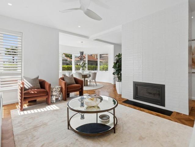 Apartment for sale in Lower North Shore, Sydney