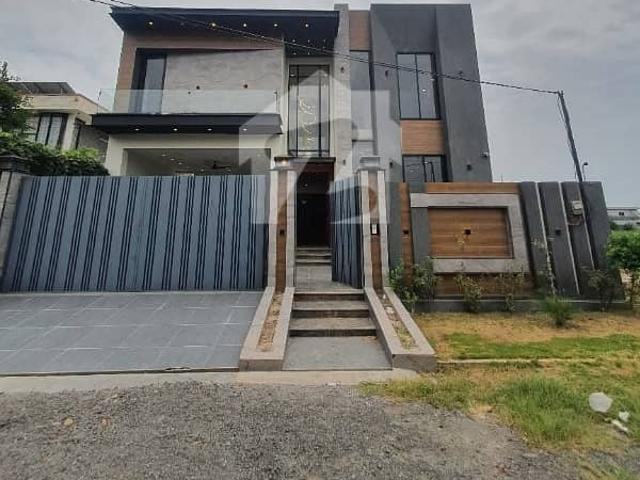 House for sale in Gujrat, Islamabad Capital Territory