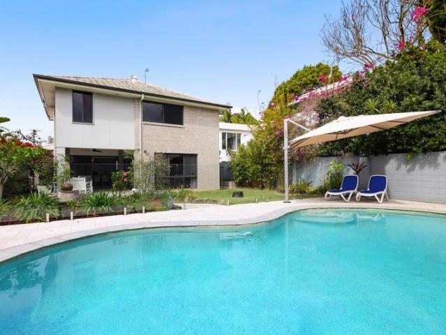 House for sale in Surfers Paradise, Gold Coast City