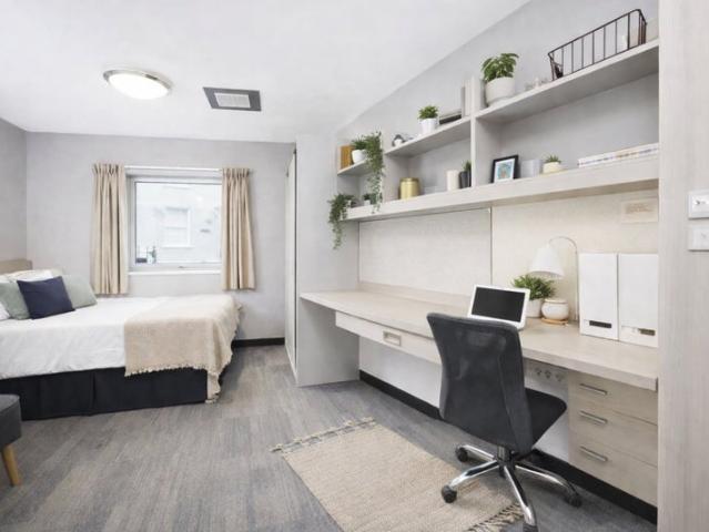Studio for rent in The Park, City of Nottingham