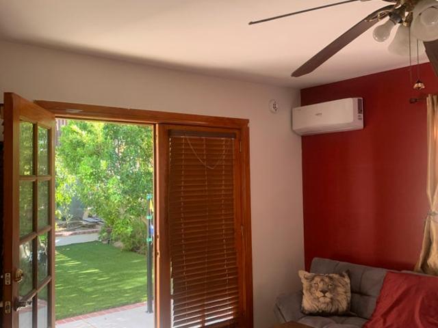 Room for rent in Woodland Hills-Warner Center Neighborhood Council District, Canoga Park