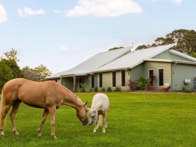 Cottage for sale in Kings Creek, Queensland