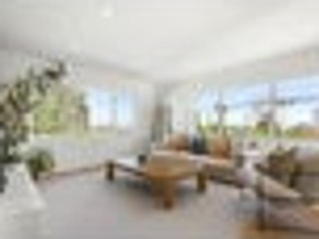 Apartment for sale in Narrow Neck