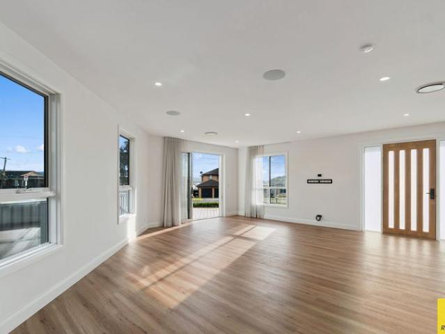 House for rent in Oak Flats Dc, New South Wales
